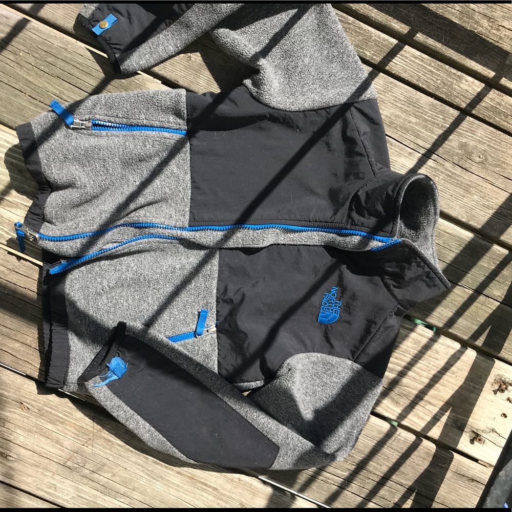 Boys North-face jacket. Good condition!